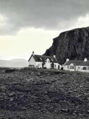 Saintly Gate Venerab